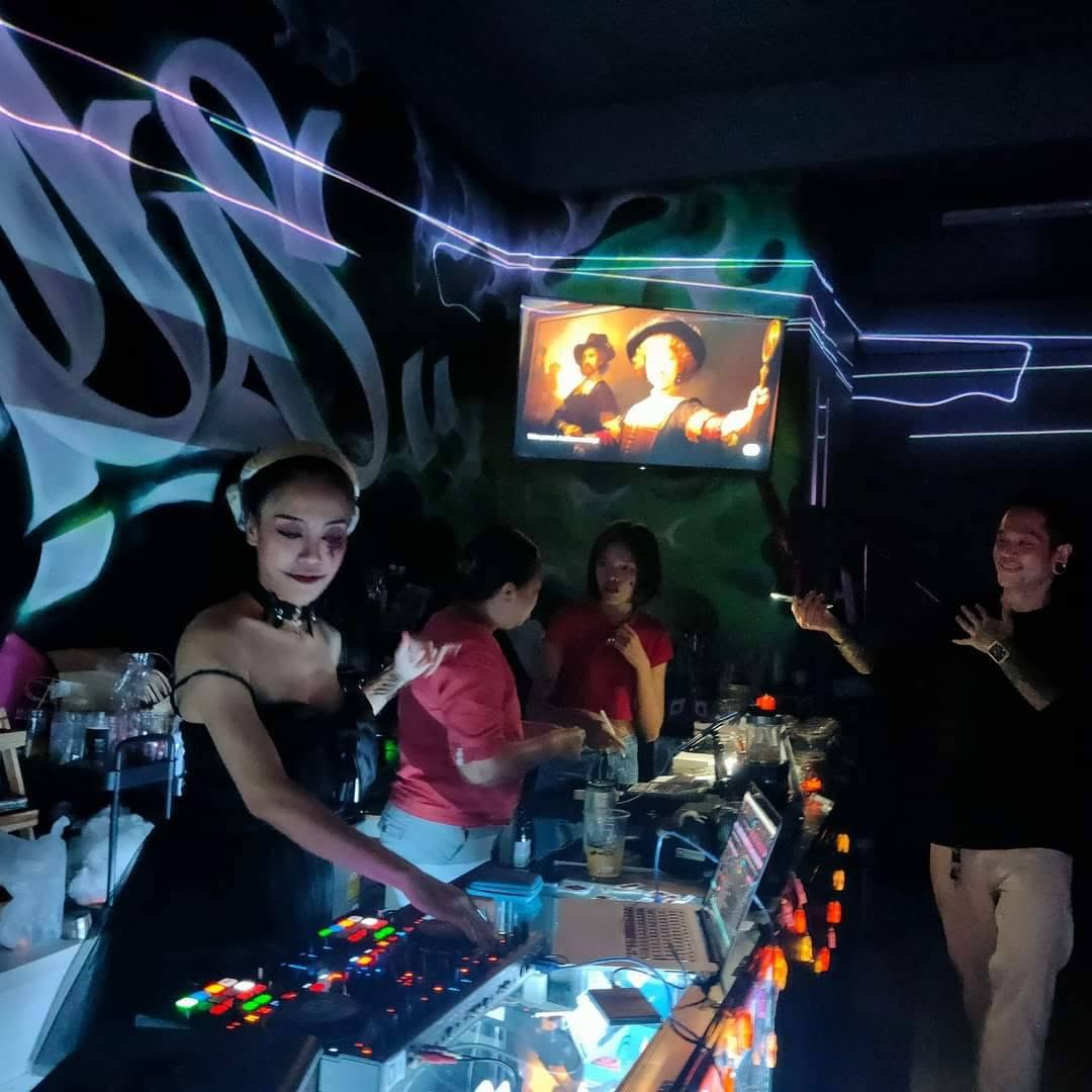 Buds House Cafe — Don Mueang